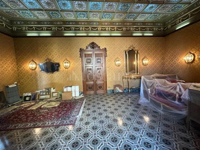 Casa di 410 mq a Centro Storico, San Leonardo, Stadio, Pontepiccolo Catanzaro