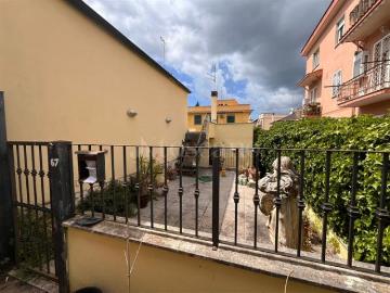 Casa in vendita a Via Colleferro Guidonia Montecelio