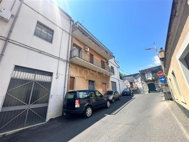 Casa di 50 mq a Trecastagni