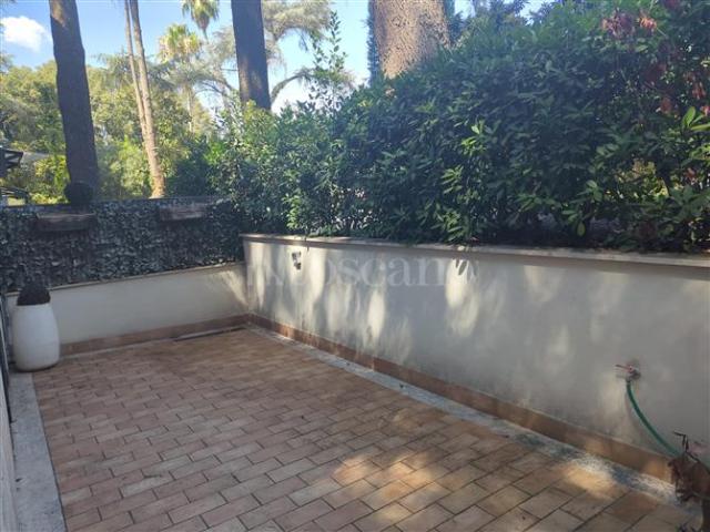 Casa di 52 mq a Eur, Torrino, Tintoretto Roma