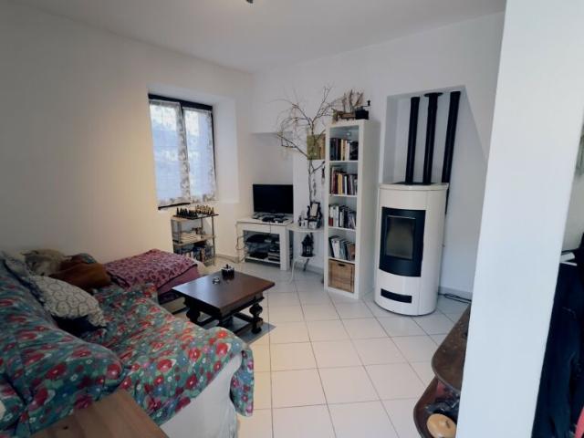 CASA DI 5 LOCALI INTERAMENTE RISTRUTTURATA A MIGLIEGLIA