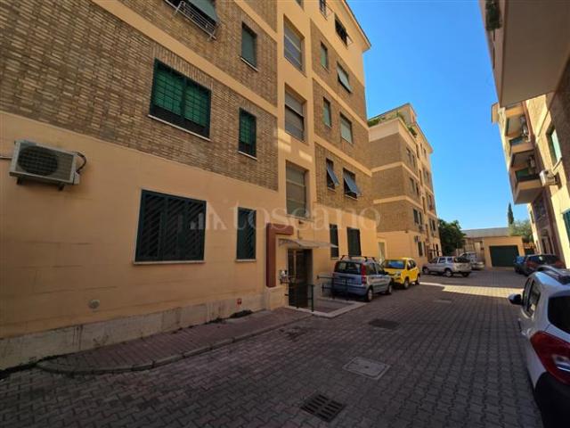 Casa di 65 mq a Appio Latino, Colli Albani Roma