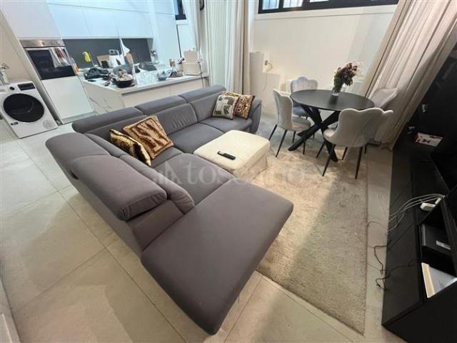 Casa di 65 mq a Solari, Washington Milano