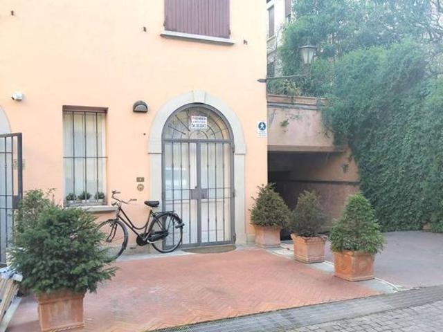 Casa di 68 mq in vendita Via San Mamolo, 21, Bologna, Emilia Romagna