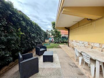 Casa in vendita a Via Colleferro Guidonia Montecelio - Giardino