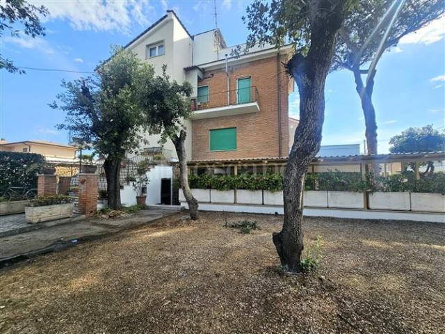 Casa di 75 mq a Lavinio Mare, Villaggio Giornalisti, Poggio Anzio