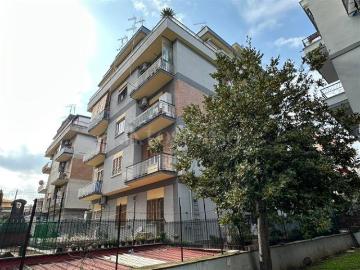 Casa in vendita a Via Colleferro Guidonia Montecelio - Giardino