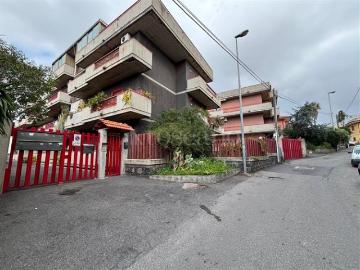 Casa di 85 mq a Centro Gravina di Catania