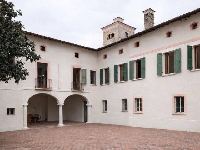 Casa di 895 mq in vendita Via Giuseppe Garibaldi, 26, Ghedi, Lombardia