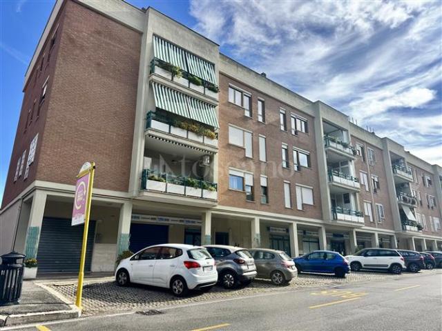 Casa di 80 mq a Eur, Torrino, Tintoretto Roma