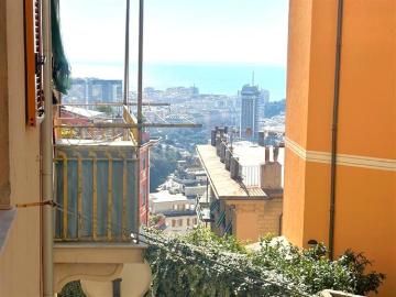 Casa di 95 mq a Circonvallazione Genova