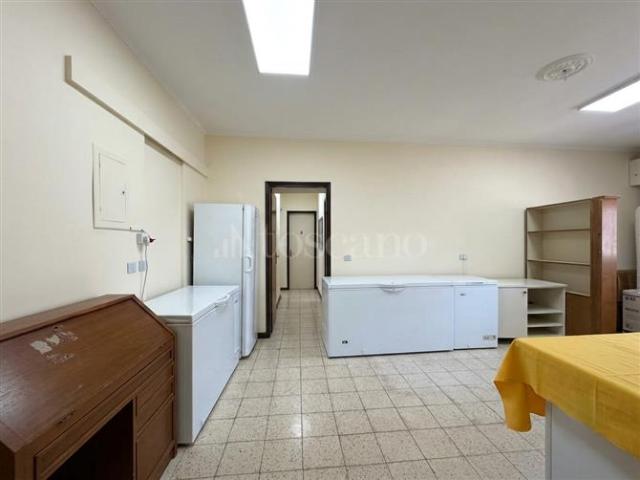 Casa di 90 mq a Eur, Torrino, Tintoretto Roma