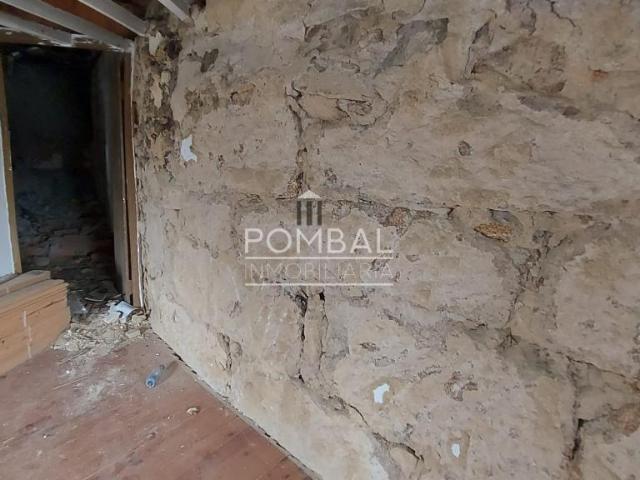 CASA DIAFANA PARA REFORMA INTEGRAL EN SAN CIBRAO DAS VIÑAS