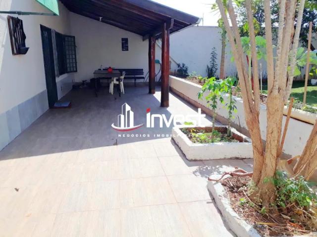 Casa disponível para locação, próxima ao Shopping Uberaba, com 4 suítes, varanda gourmet com churras