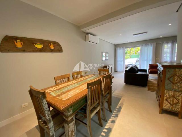 Casa disponível para venda e locação anual em Juquehy