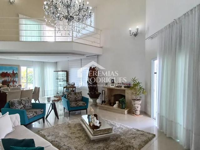 Casa disponível para venda e locação no Condomínio Colonial Village I em Pindamonhangaba/SP