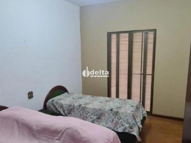 Casa disponível para venda no bairro Cidade Jardim em Uberlândia MG