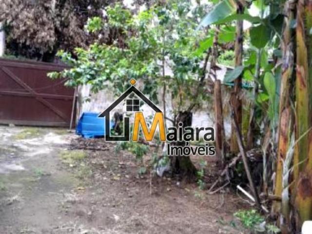 CASA DISPONÍVEL PARA VENDA NO CENTRO DA CIDADE CASA COM GRANDE ESPAÇO LIVRE DE TERRENO PODENDO A