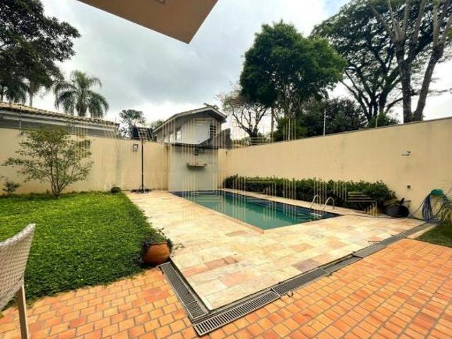 Casa disponível para venda ou locação no Alto da Boa Vista 5 quartos