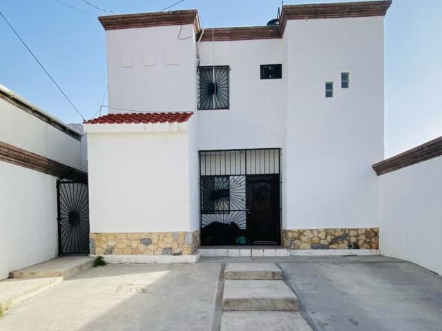 CASA DISPONIBLE PARA RENTA EN COL. LOMA BONITA