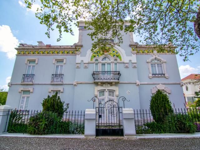 Casa do Princípio Séc XX, Jardim, Investimento, centro de Estremoz