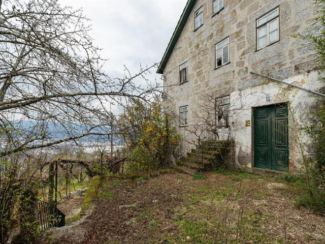 Casa do Sardão em Amarante 334m² Telões