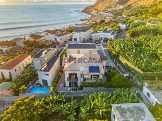 Casa do Sol Moradia T3 no Paul do Mar