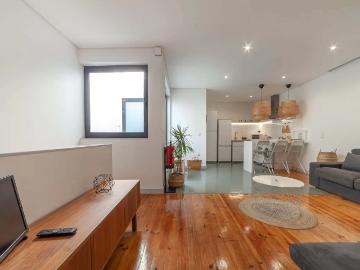 Casa do Vento Upper Apartment in Aveiro