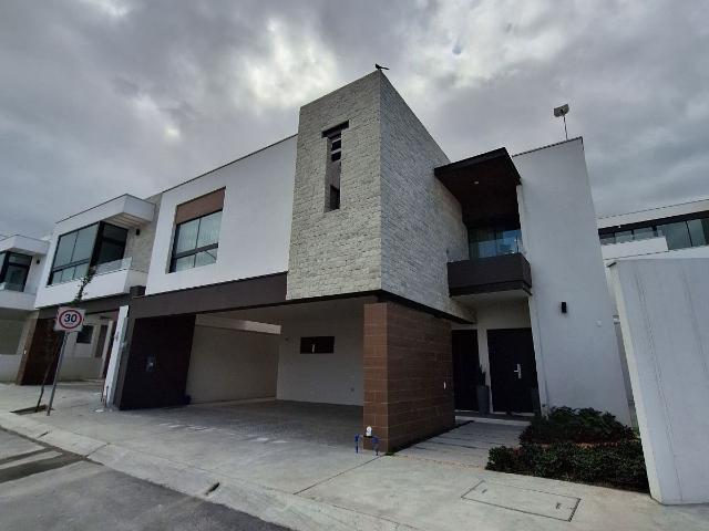 Casa Dominio Cumbres