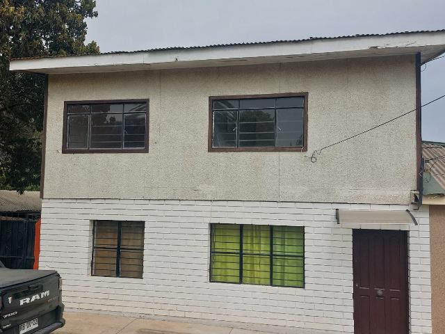 Casa dos pisos 3 dormitorois 2 baños