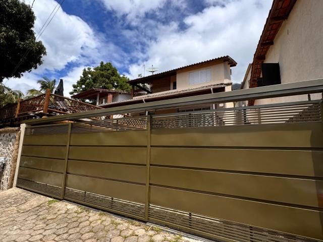 Casa dos Sonhos em Veloso com Piscina e Churrasqueira!