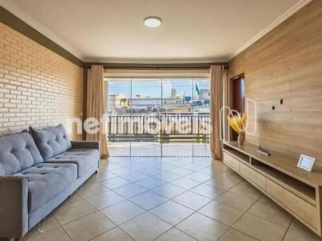 Casa excelente padrão 04 Quartos Candangolândia