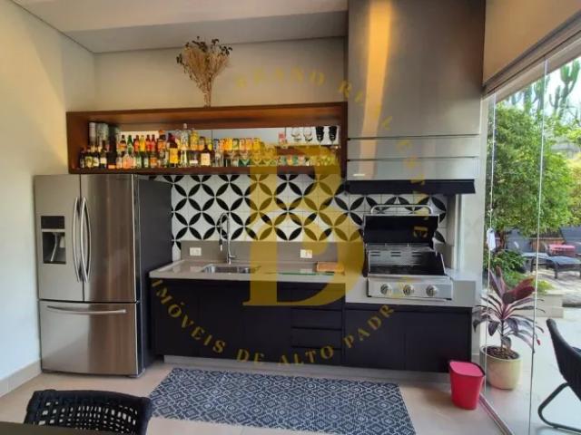 Casa exclusiva á venda de 508m², com 05 suítes e 08 vagas no Alto de Pinheiros