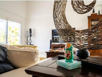 Casa exclusiva con 4 habitaciones con piscina en la Urbanización Torre en Conill Cumbres, Valencia