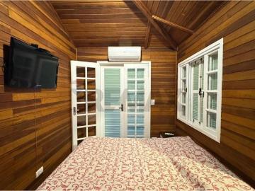 CASA EXCLUSIVA PARA LOCAÇÃO NA PRAIA DOS AMORES