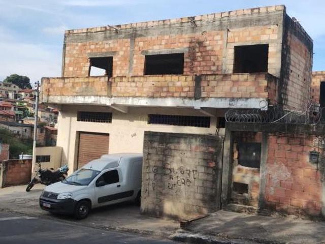 CASA E GALPAO