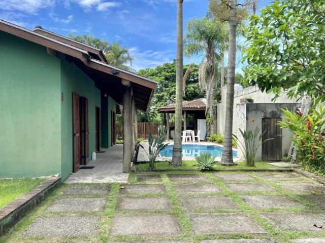 Casa e Lote à venda, oportunidade para investimento com renda garantida!