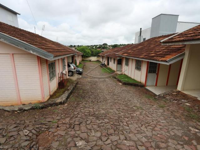 Casa e Sobrado em Condomínios para alugar com 2 Quartos em Centro, Toledo PR