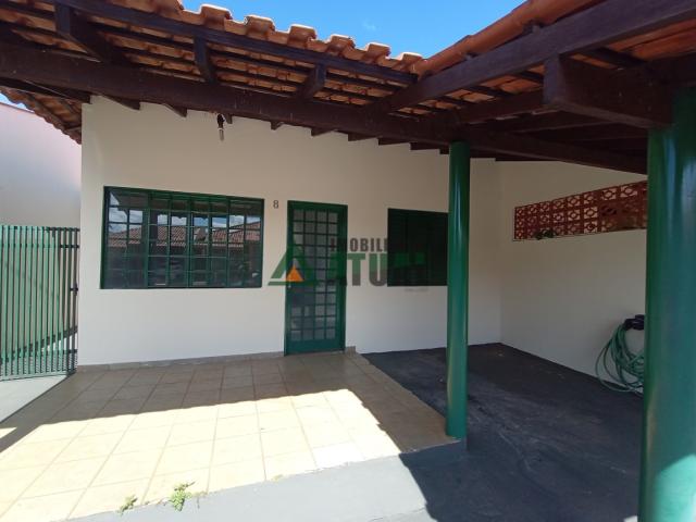 Casa e Sobrado em Condomínios para alugar com 2 Quartos em Conjunto Habitacional Santiago II, Londrina PR