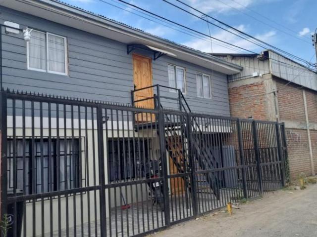 Casa Ejecutiva en Arriendo