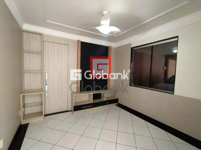Casa em Montes Claros, no bairro Cidade Santa Maria, à venda
