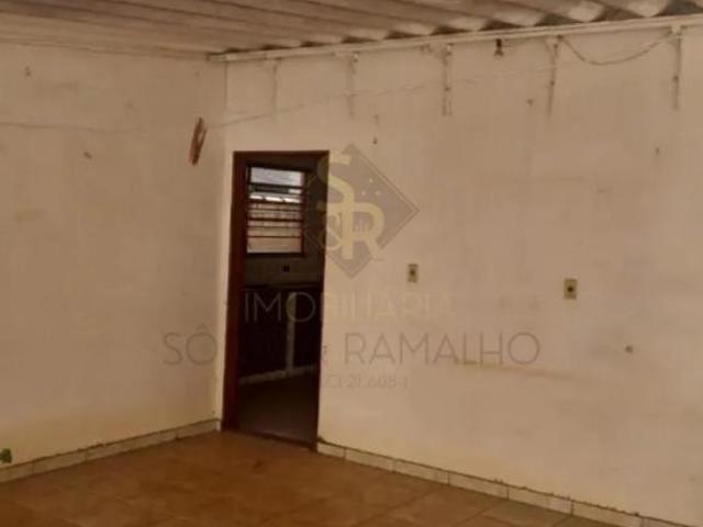 Casa em ótimo local no Jardim Irajá