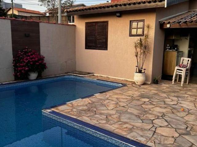 Casa em av:candido pallu Jardim Itália São Pedro/SP