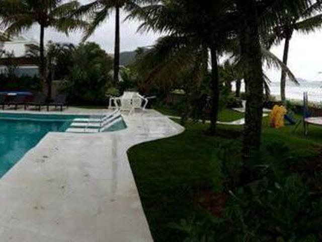 Casa em Avenida Mãe Bernarda Juquehy São Sebastião/SP