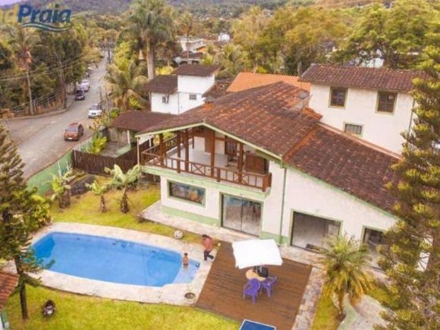 Casa em ampla terreno com 4 suítes à venda, 593 m² por R$ 12.000.000 Água Branca Ilhabela/SP
