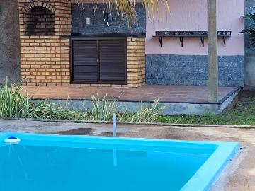 Casa em Araruama: Conforto e Lazer na Medida Certa