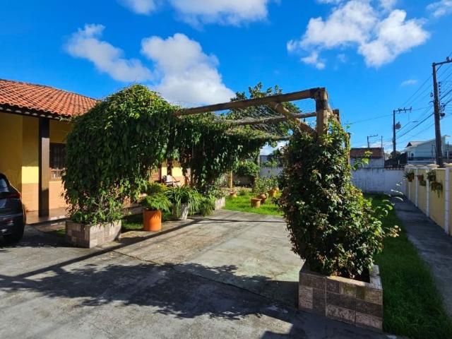 Casa em Barra da Lagoa, Florianópolis/SC de 250m² 4 quartos à venda por R$ 2.499.900,00