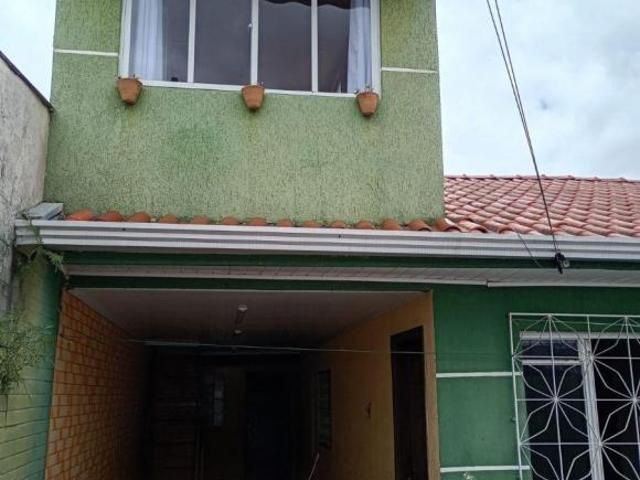 Casa em Curitiba com 5 quartos e garagem para 3 carros