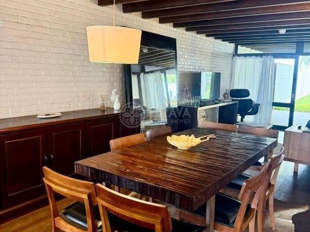 Casa Em Cabeçudas Com o Mar Como Seu Quintal