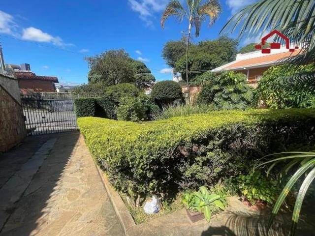 Casa em Caiçaras, Belo Horizonte/MG de 267m² 4 quartos à venda por R$ 1.250.000,00